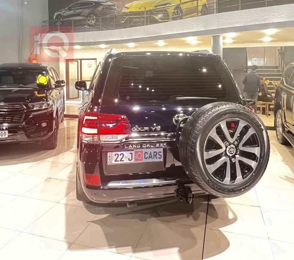 تويوتا لاندكروزر